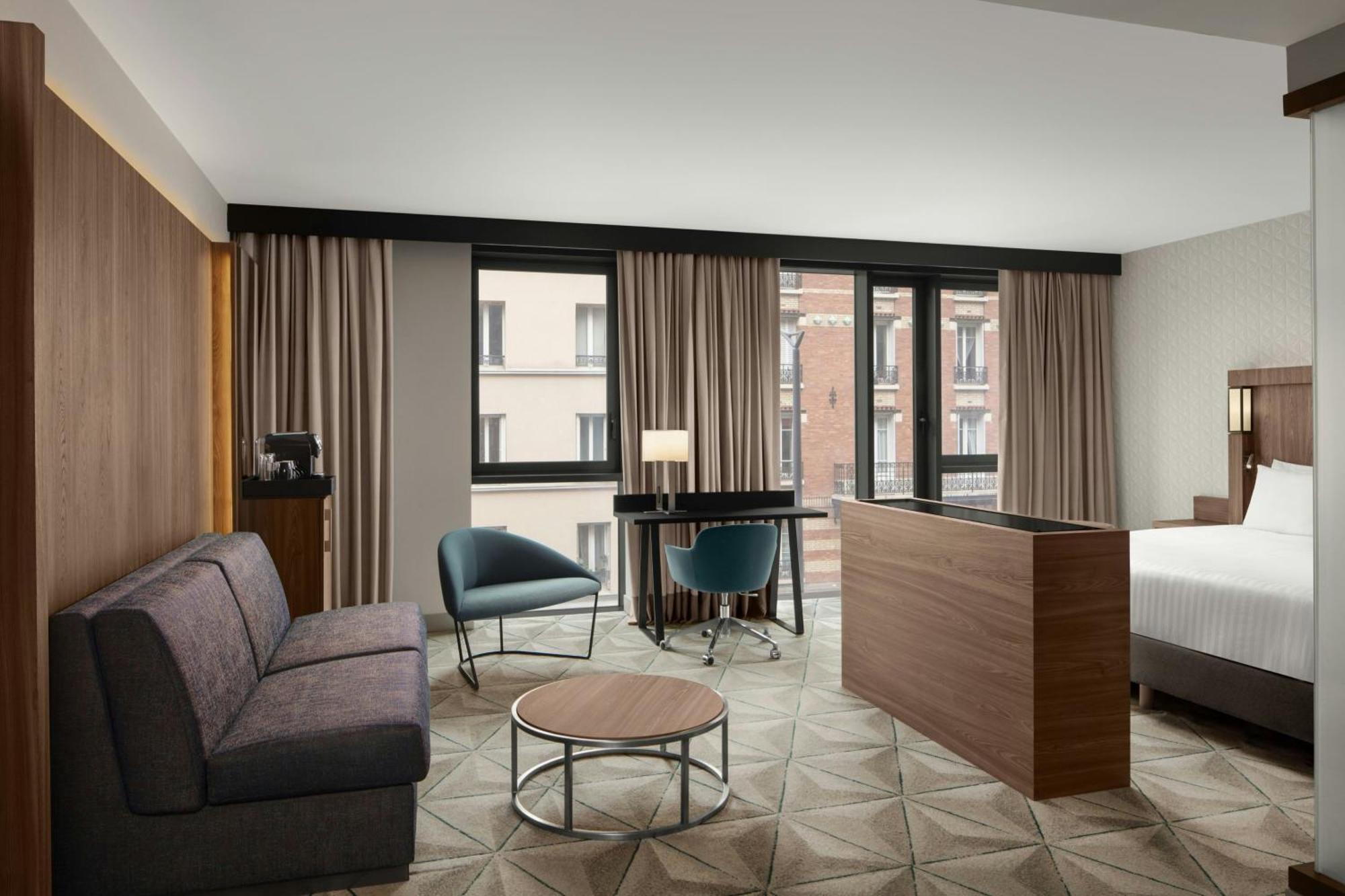 Courtyard By Marriott Paris Porte De Versailles Исси-ле-Мулино Экстерьер фото