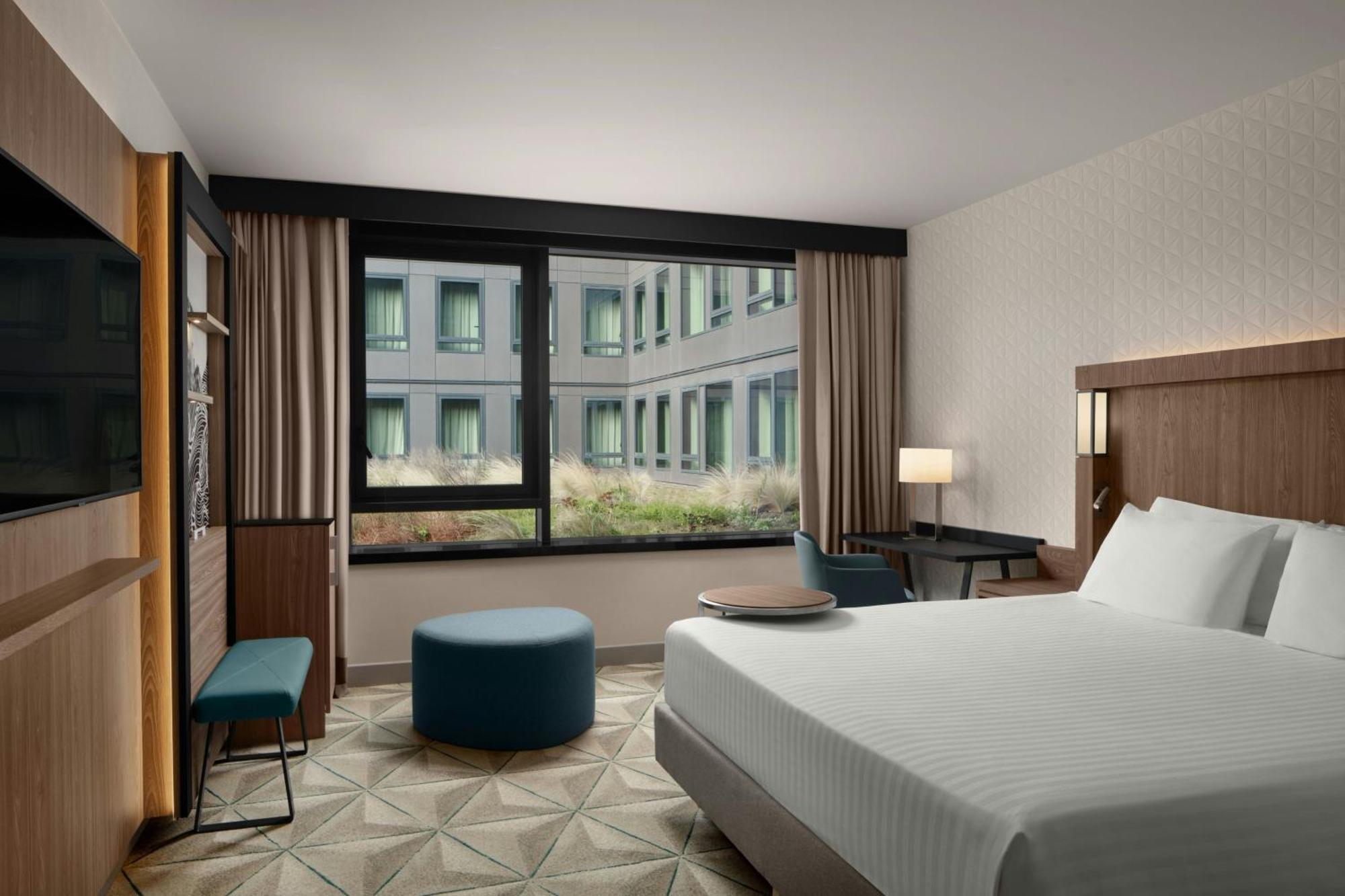 Courtyard By Marriott Paris Porte De Versailles Исси-ле-Мулино Экстерьер фото