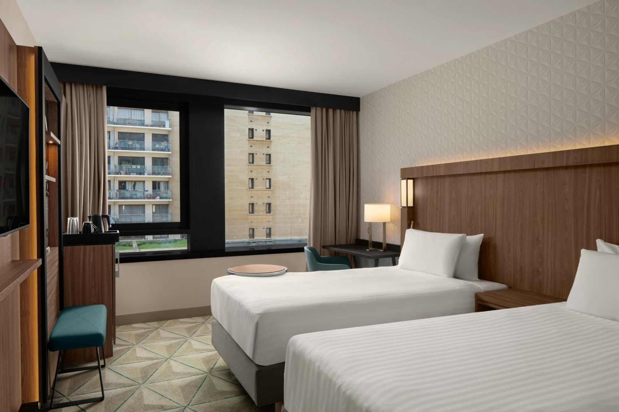 Courtyard By Marriott Paris Porte De Versailles Исси-ле-Мулино Экстерьер фото